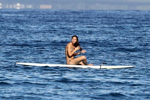 Alex Morgan bikini candids in Hawaii 12/19/12 