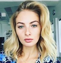 Selena Weber taking a selfie