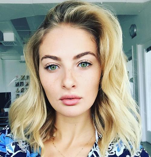 Selena Weber taking a selfie