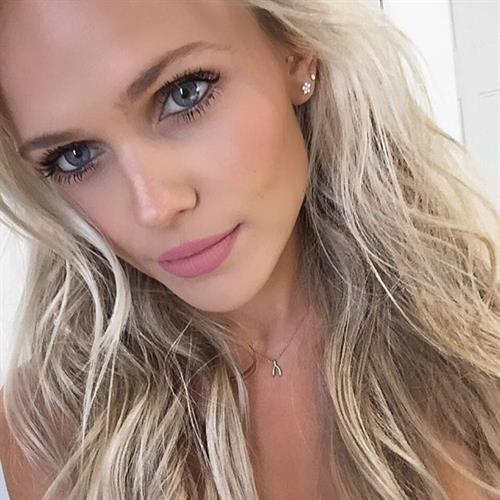 Hübsche blonde frauen