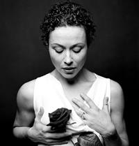 Amanda Mealing Photoshoots  