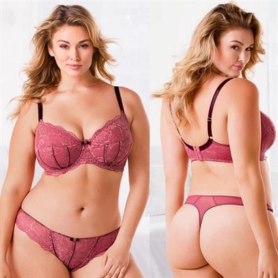 Hunter McGrady in lingerie - ass