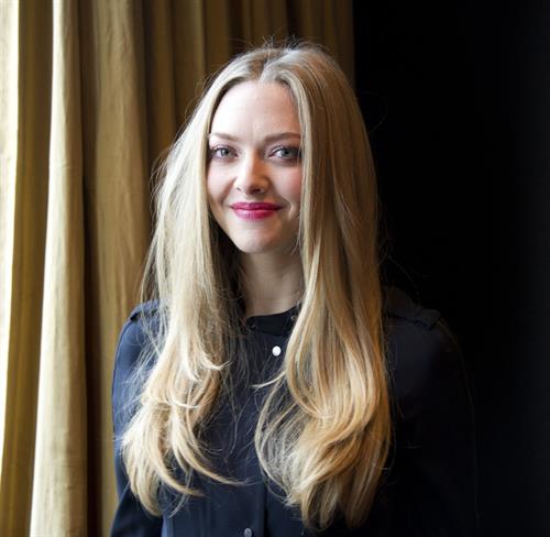 Amanda Seyfried  Les Miserables  Photocall 12/2/12  