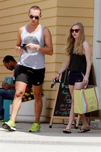 Amanda Seyfried Shopping In Los Angeles June 5, 2012