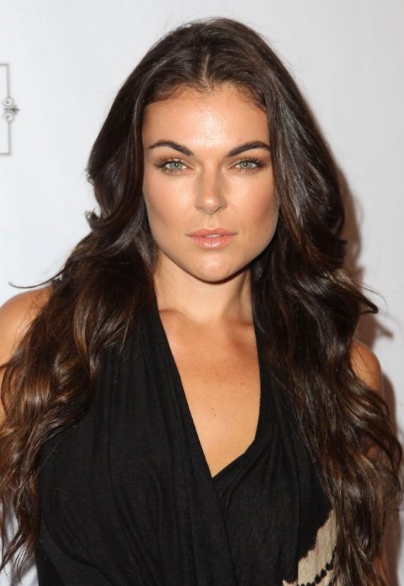 Serinda Swan