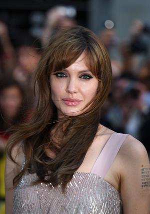 Angelina Jolie Salt Premiere in London on August 16, 2010 