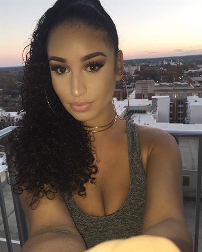 Maria Bella taking a selfie