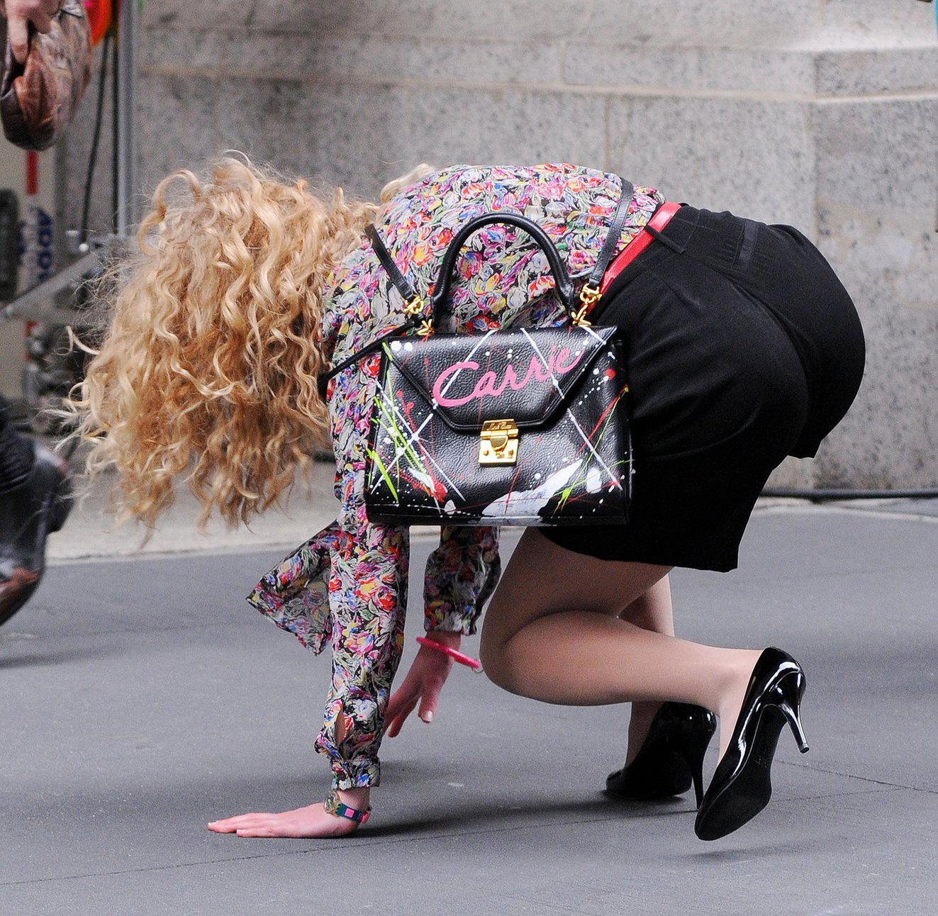 AnnaSophia Robb Pictures AnnaSophia Robb on the set of The Carrie Diaries in New York City on March 24, 2012