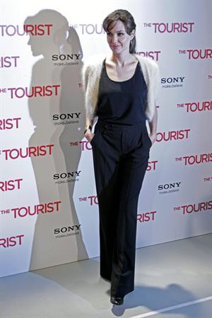Angelina Jolie the Tourist Photocall in Madrid Spain on Dec 16, 2010 