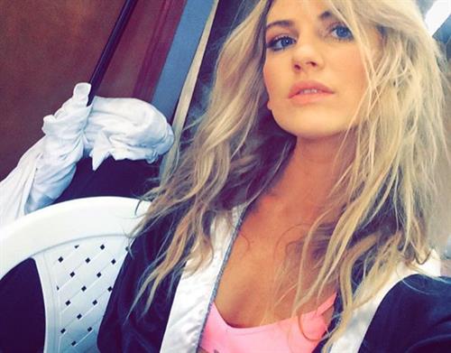 Kelly Thomas taking a selfie