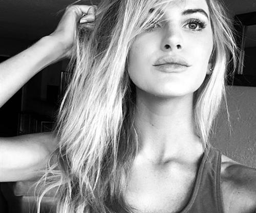 Kelly Thomas taking a selfie