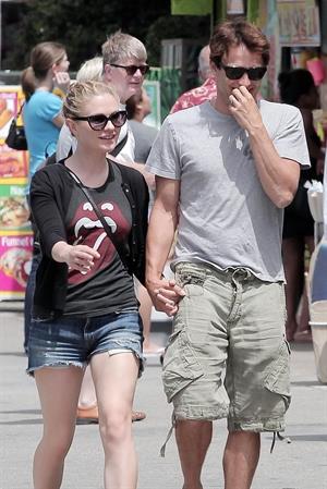 Anna Paquin Venice Beach candids on July 30, 2011 