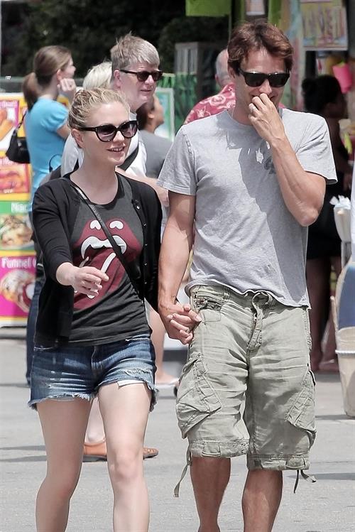 Anna Paquin Venice Beach candids on July 30, 2011 