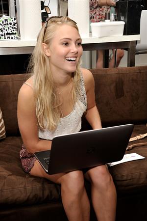 AnnaSophia Robb - Get Glam A Fashion Week Lounge at The Empire Hotel- Day 3, Sep 9, 2012