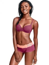 Zuri Tibby in lingerie