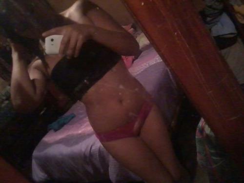 Sandy taking a selfie