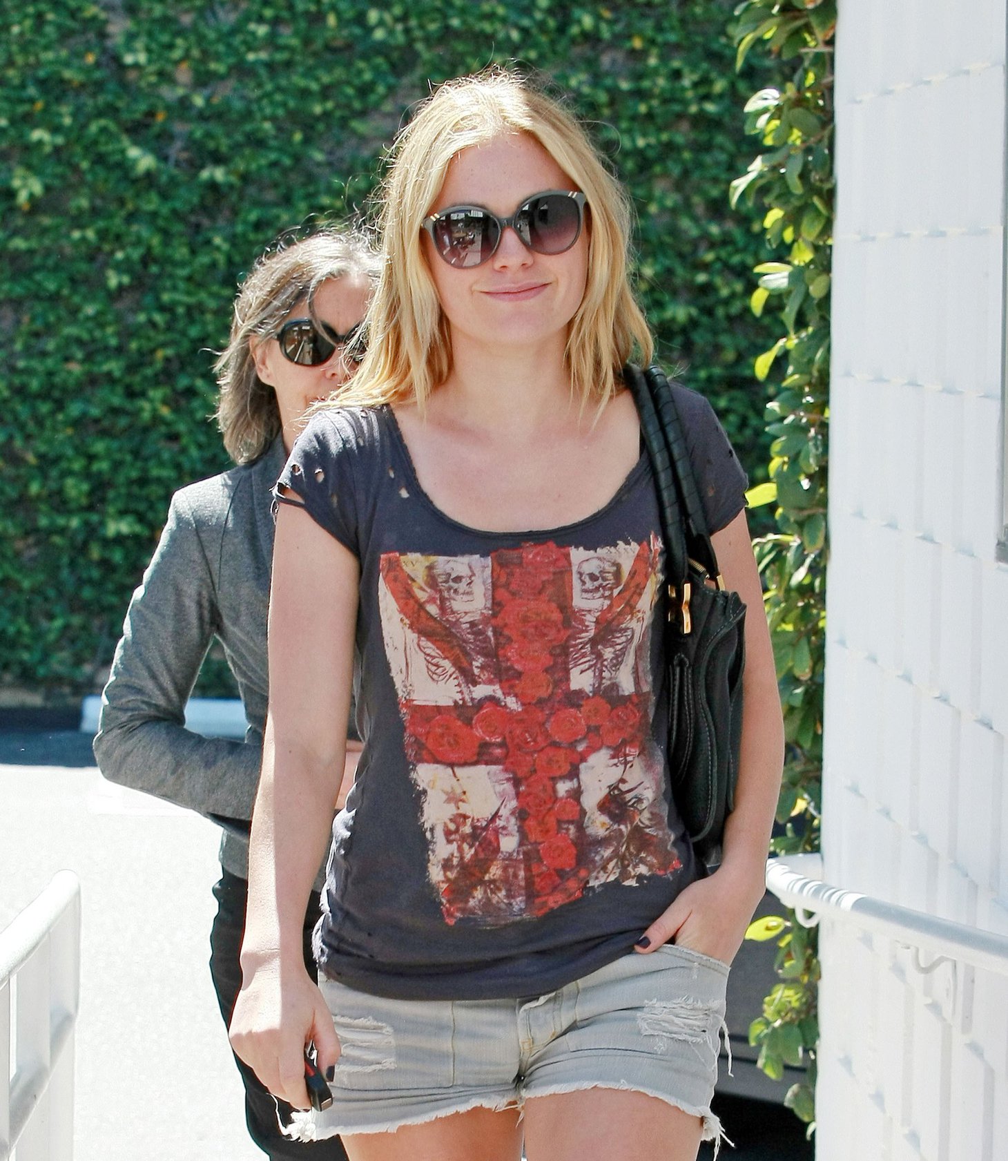 Anna Paquin at Fred Segal in Santa Monica on August 23, 2010 