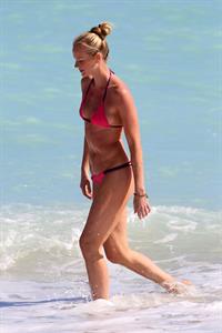 Anne Vyalitsyna bikini candids in Miami 11/23/12 