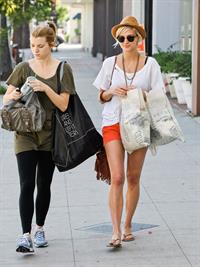 Ashlee Simpson shopping at Urban Outfitters in Los Angeles on September 8, 2011