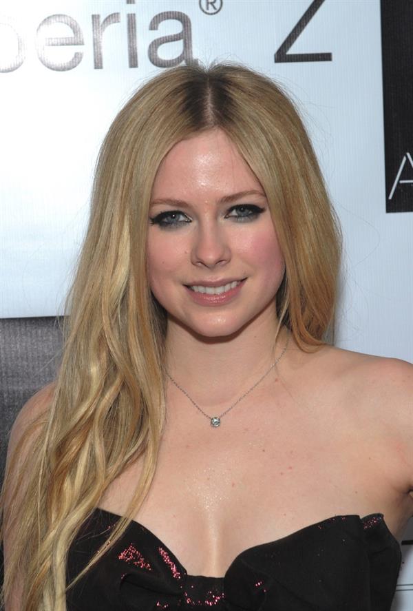 Avril Lavigne – Album Release Party in NY 11/5/13  