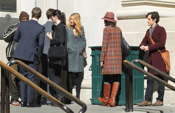 Blake Lively The Set of Gossip Girl in New York - October 11, 2012 