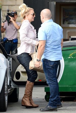 Britney Spears leaving dance studio in Sherman Oaks, on October 24, 2013