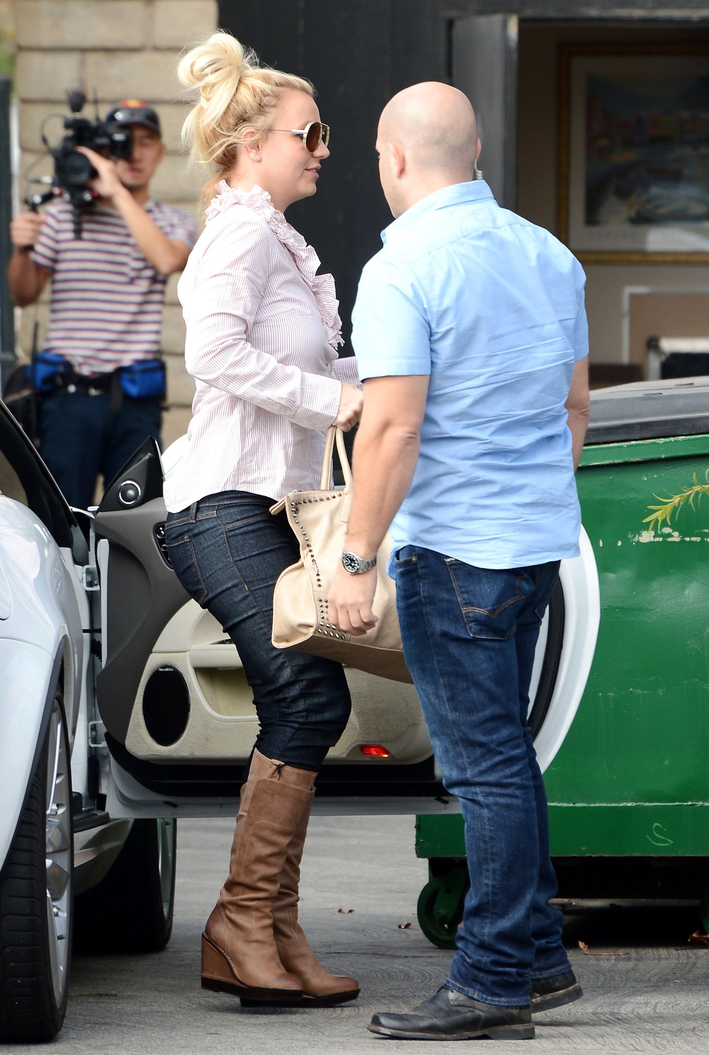 Britney Spears leaving dance studio in Sherman Oaks, on October 24, 2013