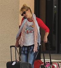 Britney Spears Pictures Britney Spears at a fast food restaurant in Calabasas 11/10/12