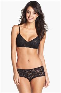 Mayra Suárez in lingerie