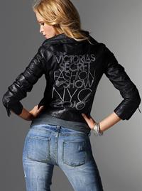 Erin Heatherton - ass