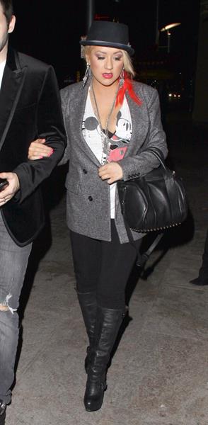 Christina Aguilera Spotted walking with Matthew Rutler in Los Angeles (November 16, 2012)