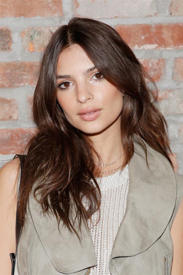 Emily Ratajkowski