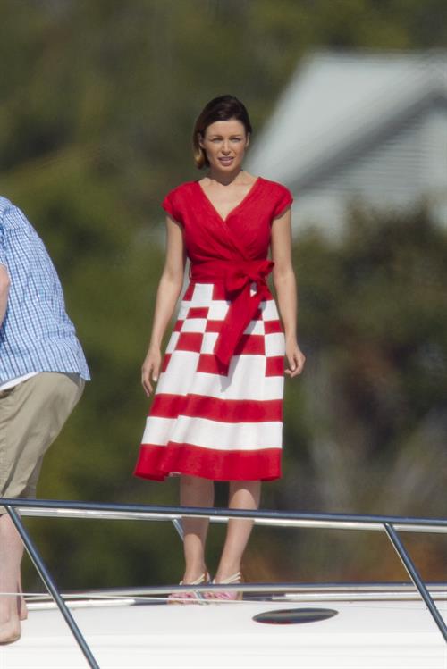 Dannii Minogue swimsuit photoshoot candids in Miami in January, 2011