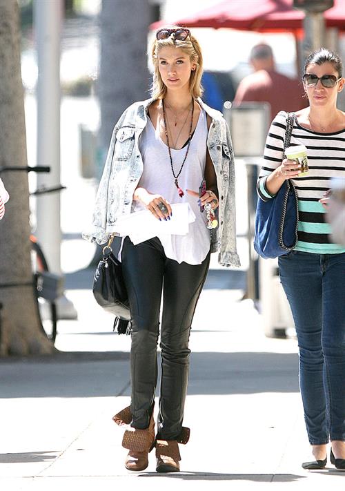 Delta Goodrem - in L.A. - 10.04 2013  