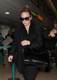 Demi Lovato - Leaves London Heathrow Airport in London (01.06.2013) 