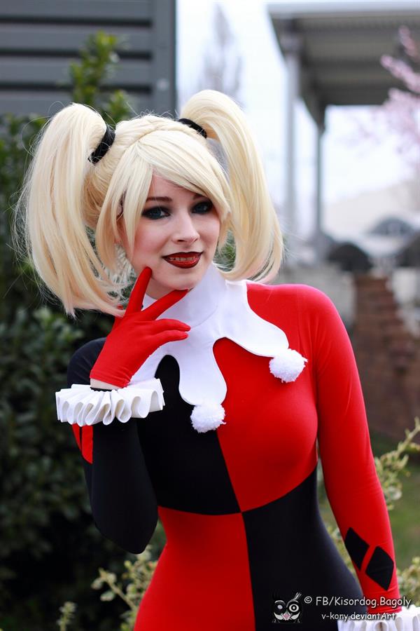 Enji Night as Harley Quinn