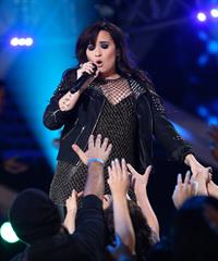 Demi Lovato VH1 Divas 2012 in Los Angeles 12/16/12 