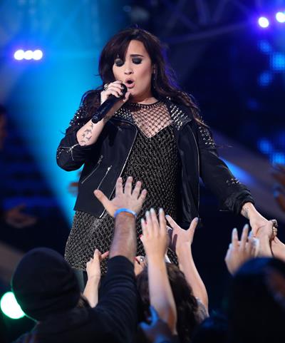 Demi Lovato VH1 Divas 2012 in Los Angeles 12/16/12 