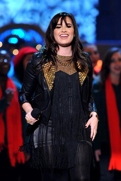 Demi Lovato TNT Christmas 2012 @ the National bldg Museum in WA 12/9/12 