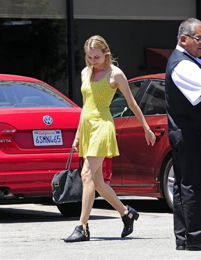 Diane Kruger Arrives at the Oaks Gourmet in Los Feliz on June 19, 2013