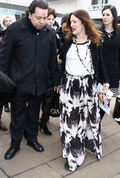 Drew Barrymore - Arrives at the New York City Ballet's Annual Luncheon Benefit (07.02.2013) 