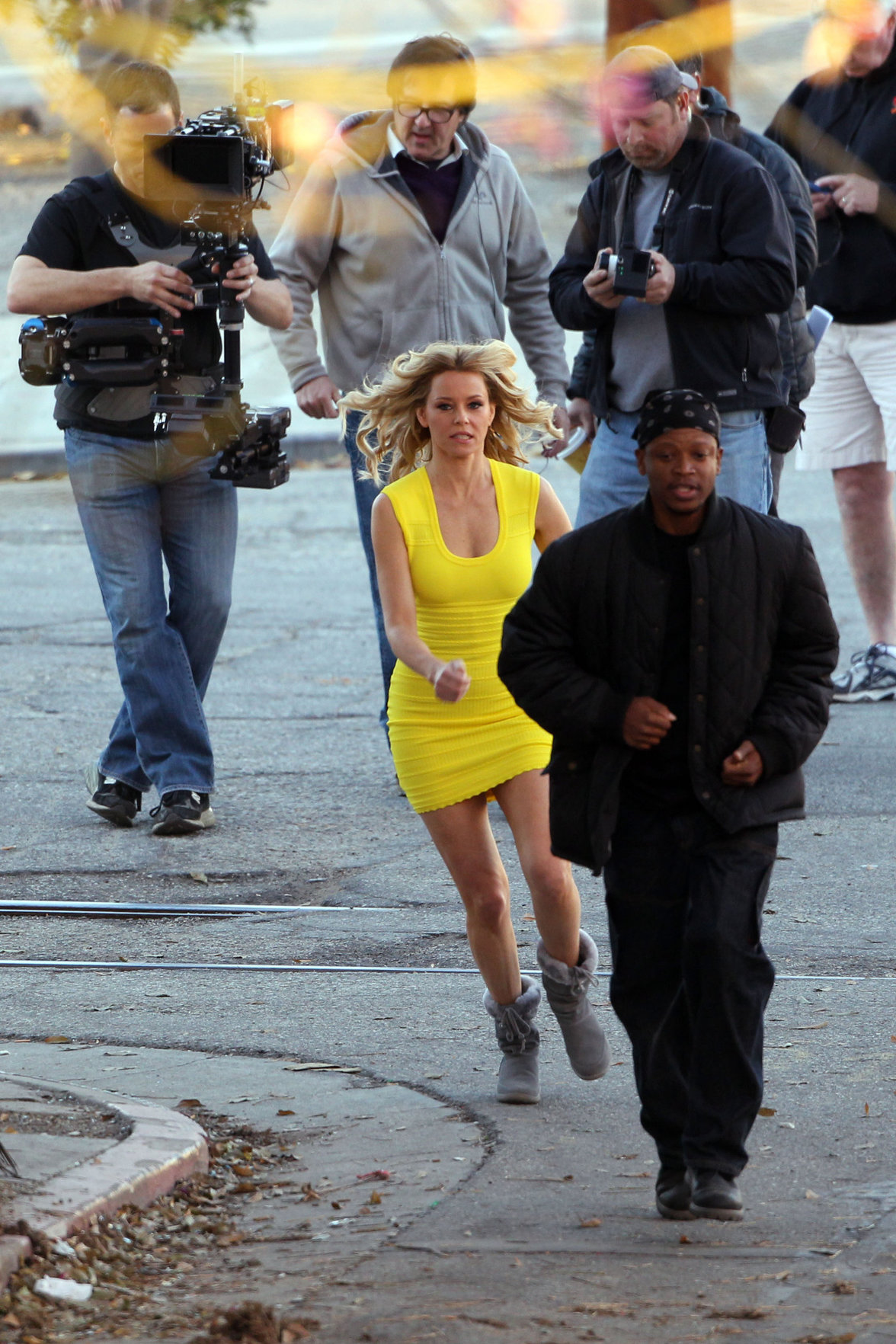 Elizabeth Banks on the set of 'Walk Of Shame' in Los Angeles 1/16/13 