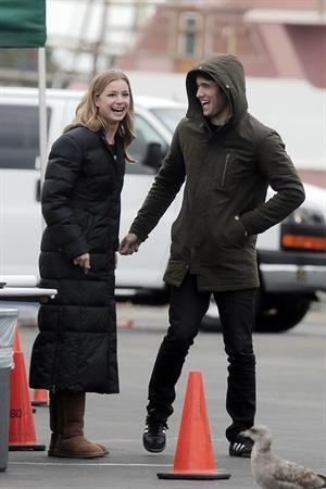 Emily VanCamp - On the Set of Revenge in Los Angeles (07.02.2013) 