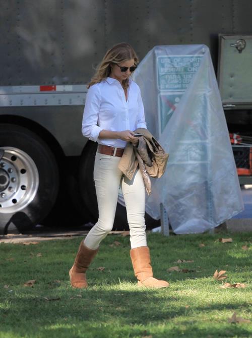 Emily VanCamp Set of Revenge in Los Angeles - October 31, 2012