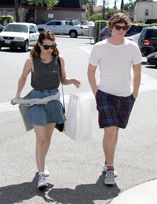 Emma Roberts - Spotted shopping at Samy's in Los Angeles (30.03.2013) 