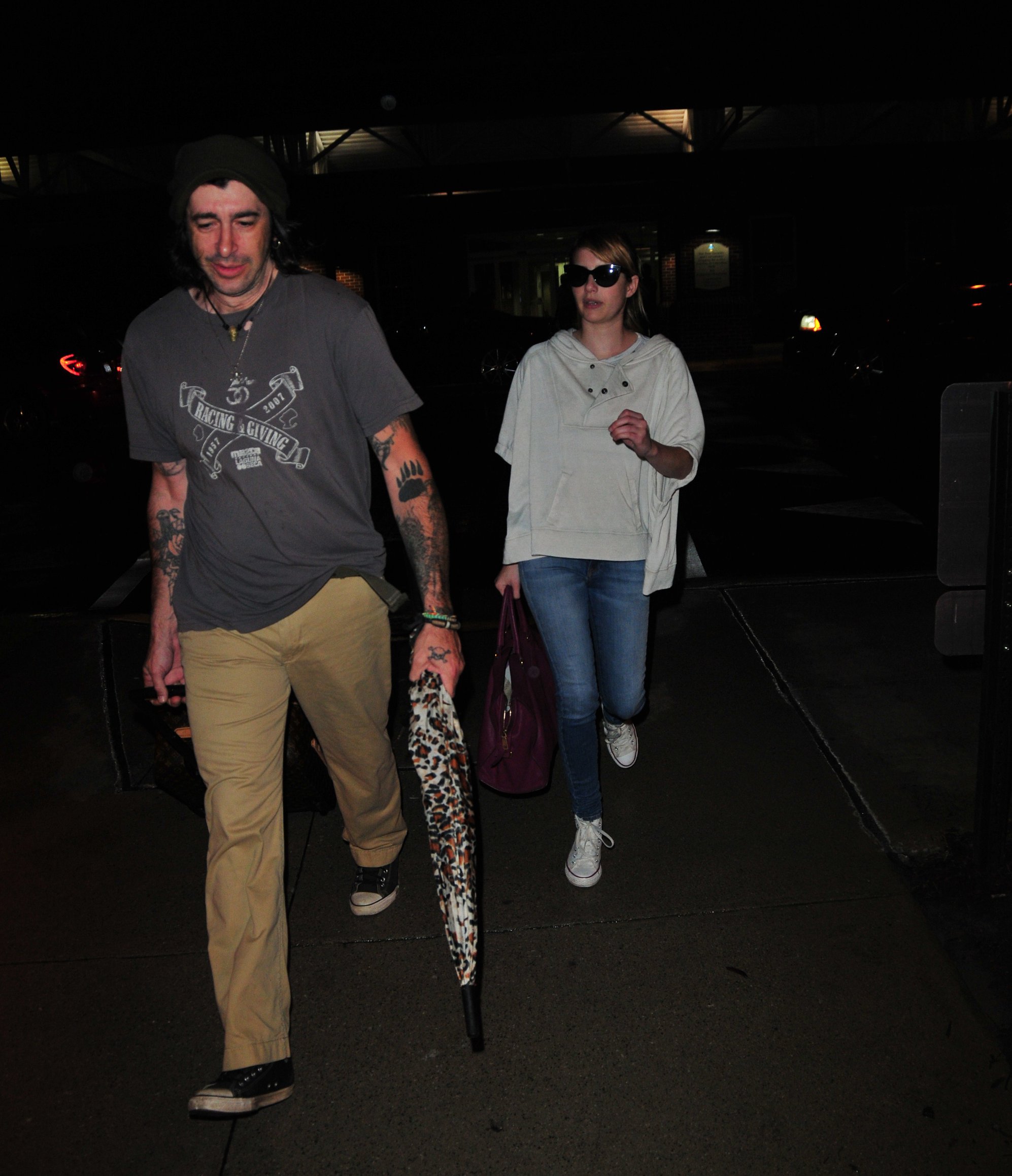 Emma Roberts lands in Wilmington to continue filming 'We're the Millers' (09 August 2012)