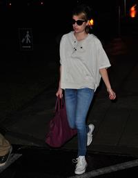 Emma Roberts lands in Wilmington to continue filming 'We're the Millers' (09 August 2012)