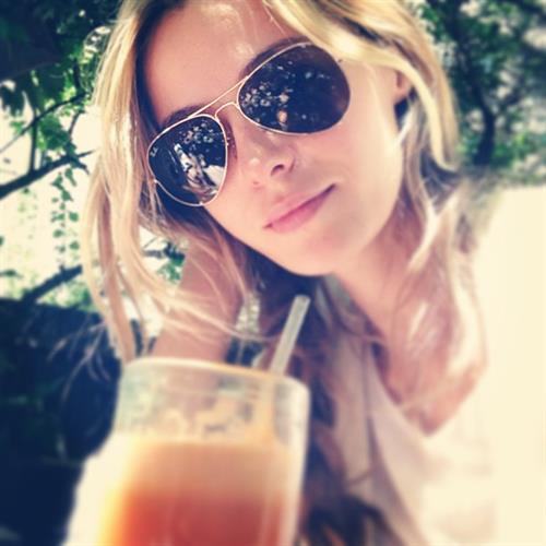 Valentina Zelyaeva taking a selfie