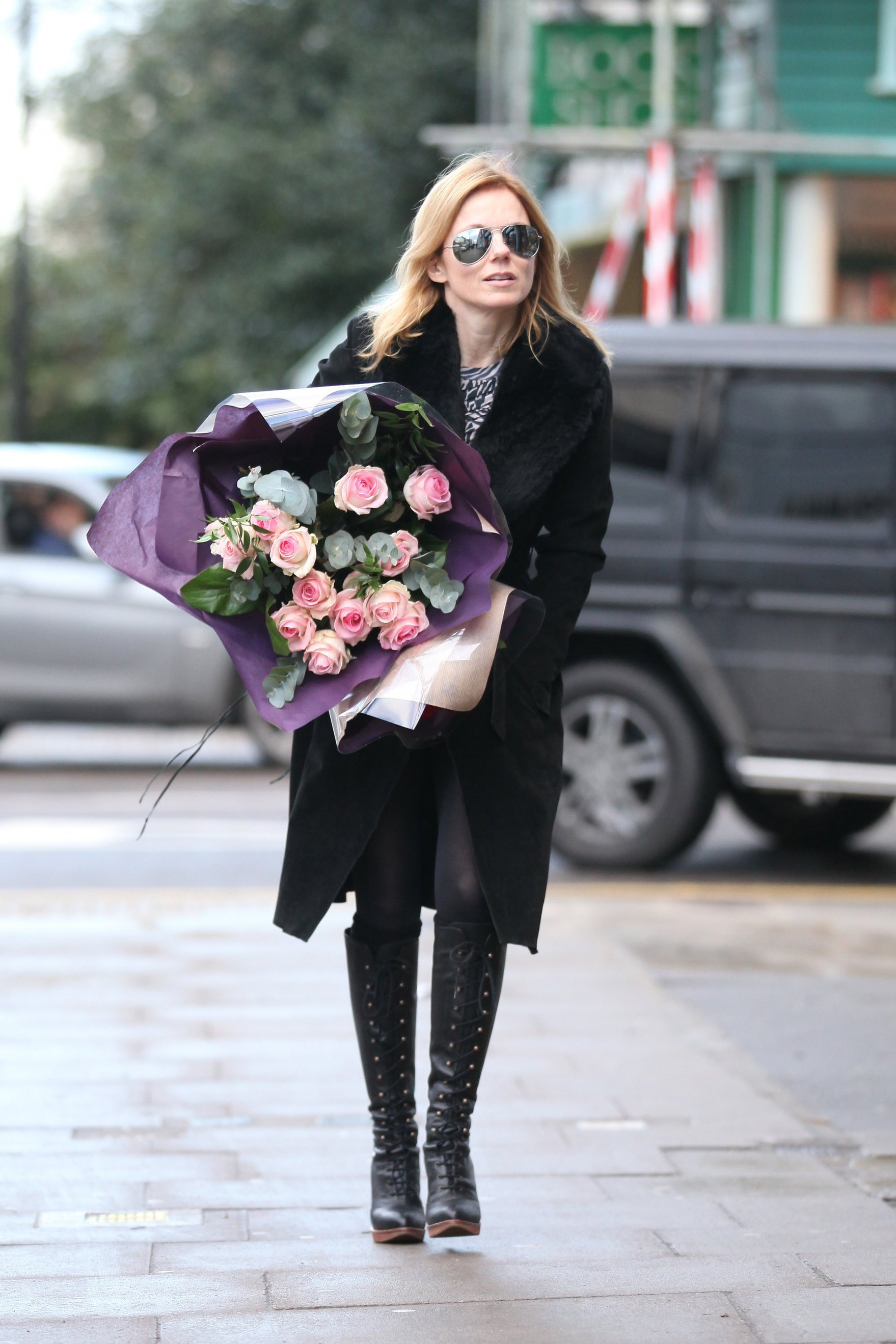 Geri Halliwell shopping for some roses in London on February 14, 2013