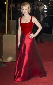 Gillian Anderson The World Premiere Of Les Miserables December 5, 2012 